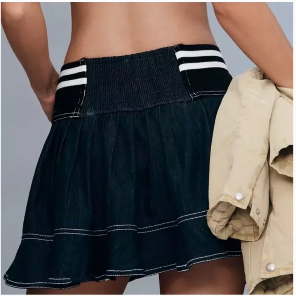 NWT Pilcro Anthropologie Sporty Tiered Soft Dark Denim Mini Skirt Women's Medium - Picture 5 of 15